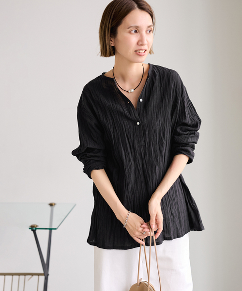 FRAMeWORK（フレームワーク）の「LINENmixクレープヘンリーネックブラウス（シャツ/ブラウス・レディース・ホワイト/ブラック/サックスブルー/ブルー・FREE）」の9枚目の写真