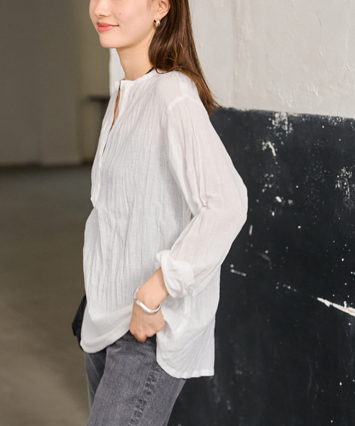 FRAMeWORK（フレームワーク）の「LINENmixクレープヘンリーネックブラウス（シャツ/ブラウス・レディース・ホワイト/ブラック/サックスブルー/ブルー・FREE）」の20枚目の写真