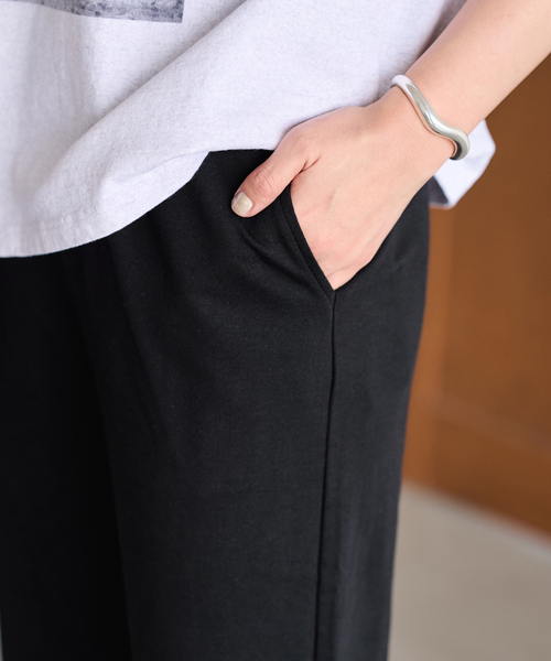 FRAMeWORK（フレームワーク）の「コンパクトインレーパンツ（スウェットパンツ・レディース・ブラック/チャコールグレー・38/36）」の12枚目の写真