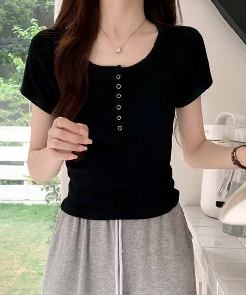 SHEENA(シーナ)の「ヘンリーネックコンパクトフィットTシャツ(Tシャツ/カットソー・レディース・ブラック/チャコールグレー/ライトグレー・M)」の6枚目の写真