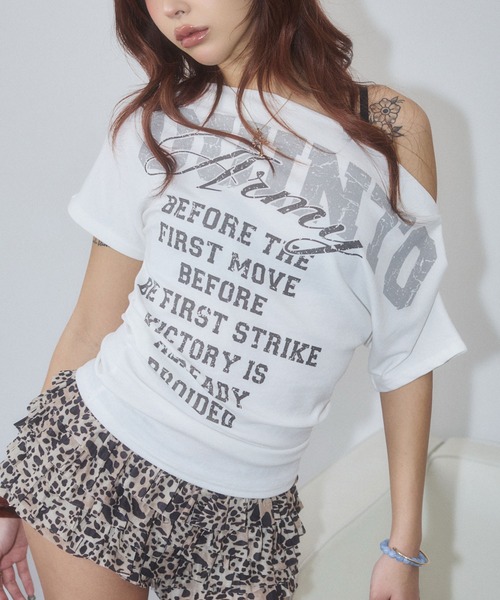 d.i.a.（ダイヤ）の「ロゴプリントワンショルトップス（Tシャツ/カットソー・レディース・ピンク/ホワイト/ブラック/ベージュ・FREE）」の2枚目の写真