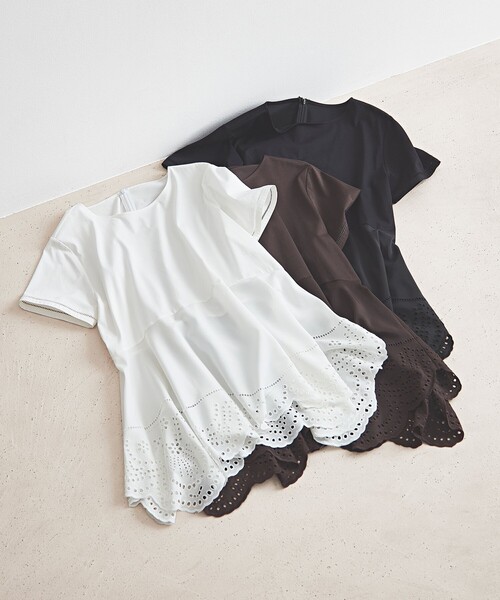 23区(ニジュウサンク)の「エンブロイダリーコンビジャージー ぺプラム カットソー(Tシャツ/カットソー・レディース・ホワイト系/ダークブラウン系/ブラック系・38)」の11枚目の写真