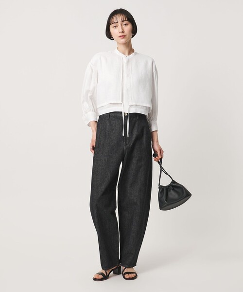 UNITED ARROWS(ユナイテッドアローズ)の「カーブ デニムパンツ(デニムパンツ・レディース・ライトブルー/ダークグレー/コバルトブルー・38/36)」の11枚目の写真