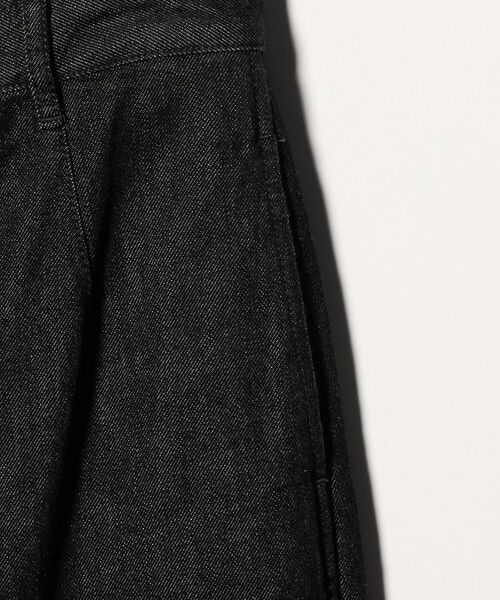 UNITED ARROWS(ユナイテッドアローズ)の「カーブ デニムパンツ(デニムパンツ・レディース・ライトブルー/ダークグレー/コバルトブルー・38/36)」の19枚目の写真