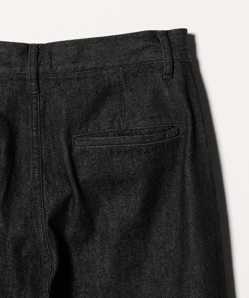 UNITED ARROWS(ユナイテッドアローズ)の「カーブ デニムパンツ(デニムパンツ・レディース・ライトブルー/ダークグレー/コバルトブルー・38/36)」の20枚目の写真