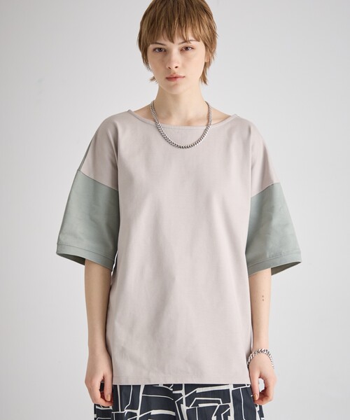 ATSURO TAYAMA(アツロウタヤマ)の「チェーン付きドロップショルダーカットソー(Tシャツ/カットソー・レディース・ベージュ/ブラック・M)」の3枚目の写真