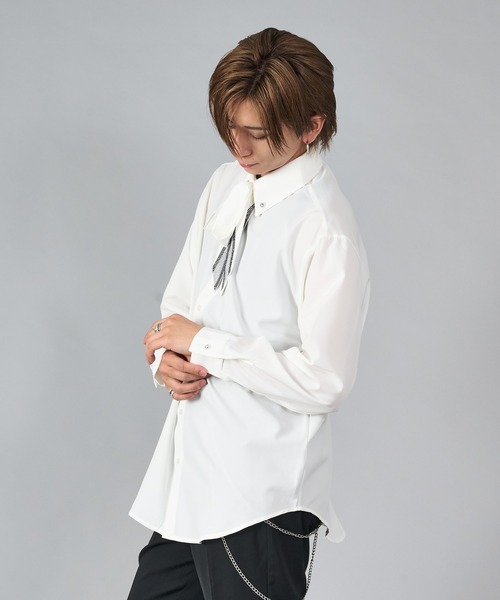 REGIEVO(レジエボ)の「エレガントなリボン付きシャツ(シャツ/ブラウス・メンズ・ブラック/オフホワイト・LARGE/MEDIUM)」の9枚目の写真