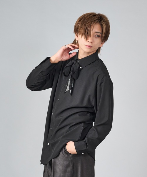 REGIEVO(レジエボ)の「エレガントなリボン付きシャツ(シャツ/ブラウス・メンズ・ブラック/オフホワイト・LARGE/MEDIUM)」の12枚目の写真