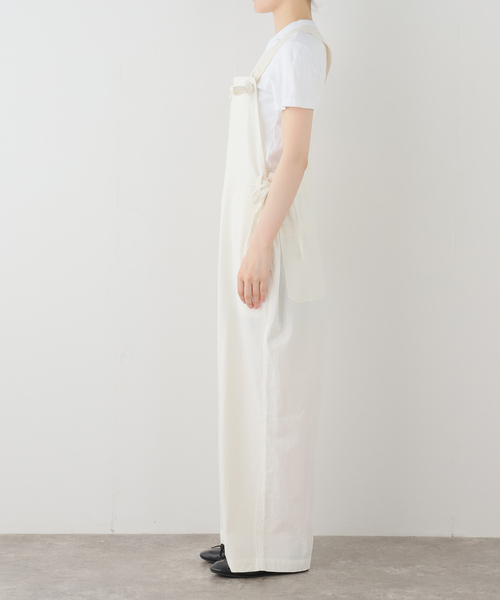SLOBE IENA(スローブイエナ)の「コットンクリンプサロペット(サロペット/オーバーオール・レディース・ベージュ/ホワイト・FREE)」の3枚目の写真