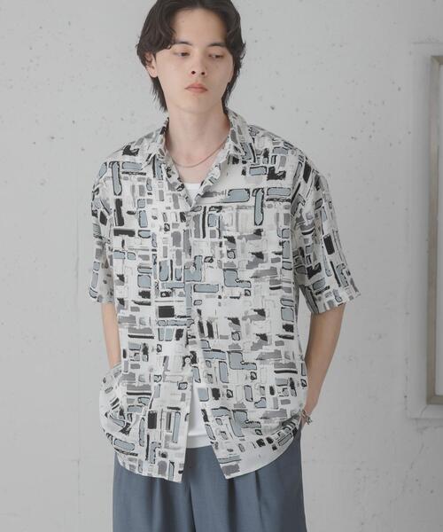 SENSE OF PLACE by URBAN RESEARCH(センスオブプレイスバイアーバンリサーチ)の「アソートパターンレギュラーカラーショートスリーブシャツ(シャツ/ブラウス・メンズ・ブラック/ホワイト/ブラウン・MEDIUM/LARGE)」の1枚目の写真