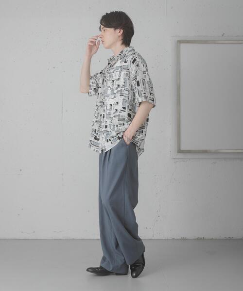 SENSE OF PLACE by URBAN RESEARCH(センスオブプレイスバイアーバンリサーチ)の「アソートパターンレギュラーカラーショートスリーブシャツ(シャツ/ブラウス・メンズ・ブラック/ホワイト/ブラウン・MEDIUM/LARGE)」の11枚目の写真