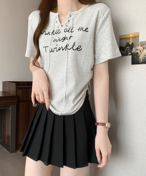 2ly2(トゥーリートゥー)の「レースアップロゴリブTシャツ レディース 半袖 トップス 韓国風(Tシャツ/カットソー・レディース・ダークグレー/ホワイト/ライトグレー・FREE)」の7枚目の写真