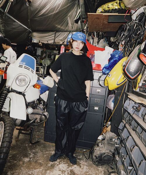 STANCE SEOUL(スタンス・ソウル)の「NYLON STNC WIDE EASY PANTS (GLOSSY BLACK)(スウェットパンツ・レディース・その他・S-M/M-L)」の3枚目の写真