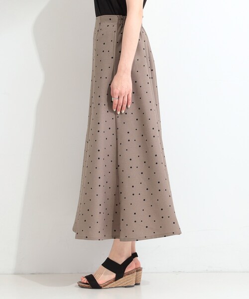 SHOO・LA・RUE(シューラルー)の「【S-LL】涼し気な ドット柄 麻調フレアスカート(スカート・レディース・ブラック系5/ブラウン系6・01/04/03/02)」の12枚目の写真