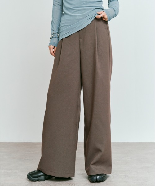 W:Huku（フーク）の「【W:Huku / リンクルフリーツイル】ワンタック スラックス パンツ / Wrinkle-Free Stretch Twill Slacks（スラックス・レディース・ブラウン/ブラック/杢グレー・M/L）」の3枚目の写真