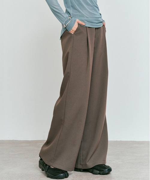 W:Huku（フーク）の「【W:Huku / リンクルフリーツイル】ワンタック スラックス パンツ / Wrinkle-Free Stretch Twill Slacks（スラックス・レディース・ブラウン/ブラック/杢グレー・M/L）」の11枚目の写真