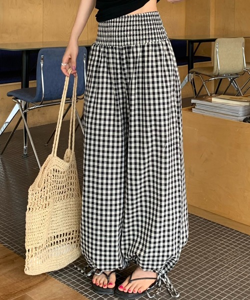 LAFFMO(ラフモ)の「ギンガムチェックバレルレッグイージーパンツ(その他パンツ・レディース・A/B・F)」の5枚目の写真