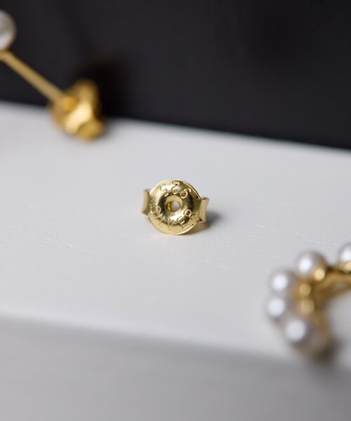 ear PAPILLONNER（イアパピヨネ）の「《スターリングシルバー使用》アールパールピアス（ピアス（両耳用）・レディース・ゴールド系その他6・FREE）」の6枚目の写真