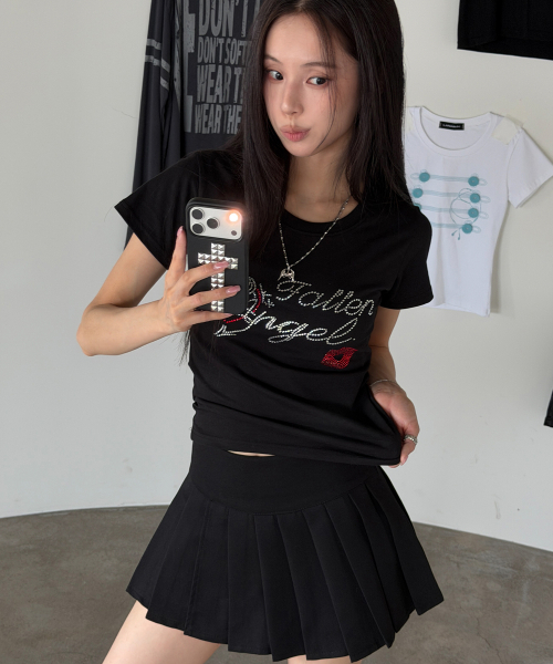 LANARCHIVE（ランアーカイブ）の「[0142] ホットフィックスラインストーンウーマン半袖Tシャツ - ブラック（Tシャツ/カットソー・レディース・ブラック・FREE）」の3枚目の写真