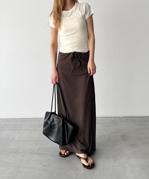CANAL JEAN(キャナルジーン)の「SLEEK コットンストレッチライトロングスカート(スカート・レディース・ブラウン/ネイビー/ブラック・ONE SIZE)」の6枚目の写真