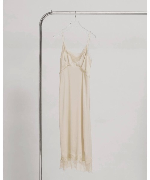 TODAYFUL(トゥデイフル)の「Satin Lace Dress 12610317(ワンピース・レディース・オフホワイト/ライトグリーン・36/38)」の13枚目の写真