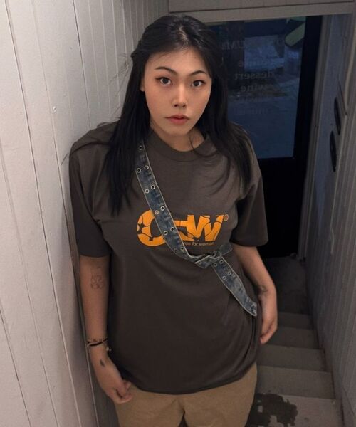 CARGOBROS FOR WOMAN(カーゴブロスフォーウィメン)の「CFW クラックロゴ 半袖Tシャツ (カーキ)(Tシャツ/カットソー・レディース・その他・SMALL/MEDIUM/LARGE/X-LARGE/2XL)」の7枚目の写真