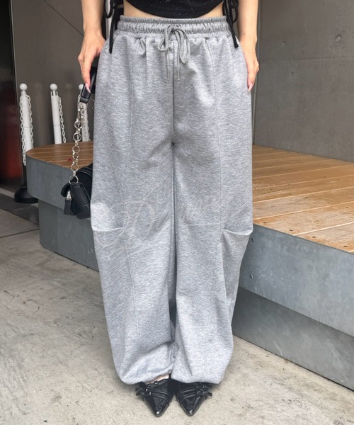 continuer de NICE CLAUP（コンティニューデナイスクラップ）の「キラキラロゴのスウェットパンツ（スウェットパンツ・レディース・ブラック/ピンク/トップグレー/ブラウン・FREE）」の8枚目の写真