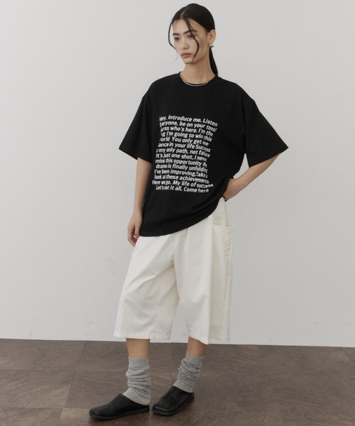 DFFUR.（ディフル）の「ルーズシルエットレタリングTシャツ【ユニセックス】（Tシャツ/カットソー・レディース・オフホワイト/ブラック・FREE）」の9枚目の写真