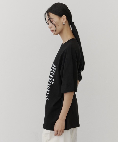 DFFUR.（ディフル）の「ルーズシルエットレタリングTシャツ【ユニセックス】（Tシャツ/カットソー・レディース・オフホワイト/ブラック・FREE）」の20枚目の写真