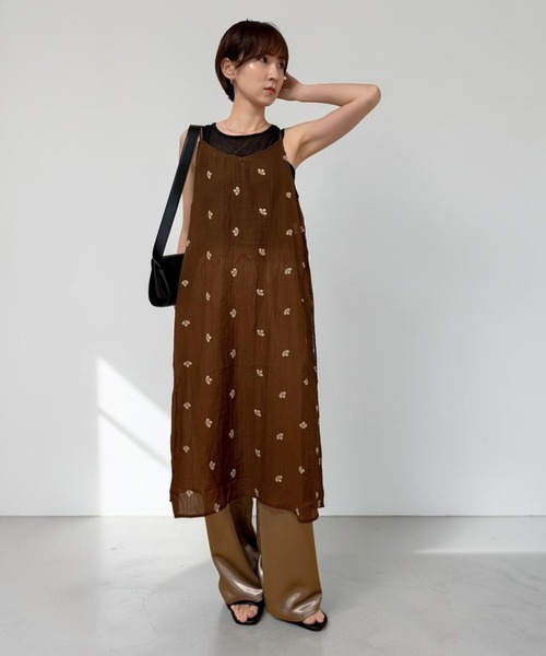 THE SOIS(ソア)の「刺繍シアーキャミワンピース(ワンピース・レディース・ブラック系その他/ホワイト系その他/ブラウン系その他/ホワイト系その他2/ブラック系その他2/ブラウン系その他2・FREE)」の10枚目の写真