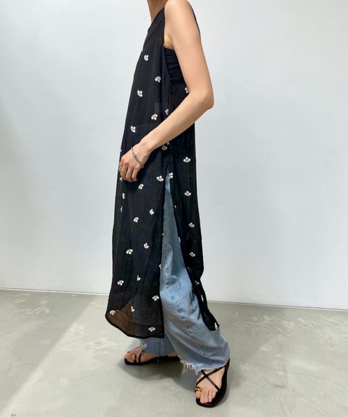 THE SOIS(ソア)の「刺繍シアーキャミワンピース(ワンピース・レディース・ブラック系その他/ホワイト系その他/ブラウン系その他/ホワイト系その他2/ブラック系その他2/ブラウン系その他2・FREE)」の21枚目の写真