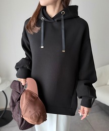 【女性らしいフォルムが◎】ダンボールコクーンフーディ―