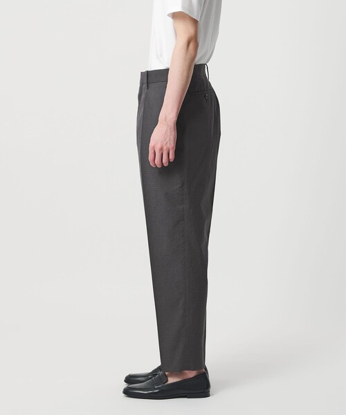 UNITED ARROWS(ユナイテッドアローズ)の「<SOVEREIGN> ギンガムチェック 1プリーツ スラックス RELAX MODEL(セットアップ・メンズ・ダークグレー・L)」の4枚目の写真