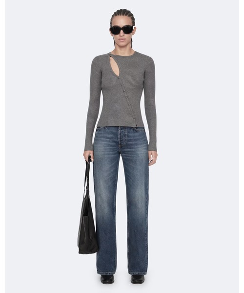 ALLSAINTS(オールセインツ)の「CRUZ ASYMMETRIC BUTTON-FRONT CARDIGAN | CRUZ アシンメトリー ボタンフロント カーディガン(カーディガン/ボレロ・レディース・グレー系その他・S/L/XS/M)」の2枚目の写真