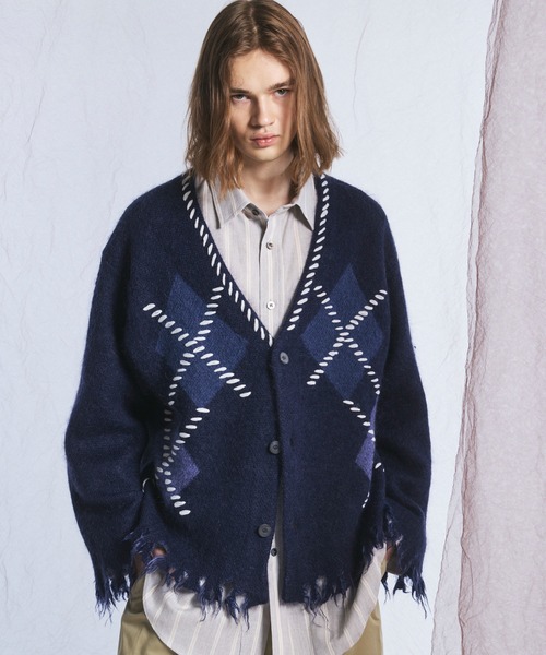 MAISON SPECIAL(メゾンスペシャル)の「《UNISEX》デストロイダメージアーガイルプライムオーバーモヘヤシャギーニットカーディガン/Distressed Damaged Argyle Prime-Over Mohair Shaggy Knit Cardigan【MAISON SPECIAL/メゾンスペシャル】(カーディガン/ボレロ・メンズ・パープル/ブラック・2/1/0)」の1枚目の写真
