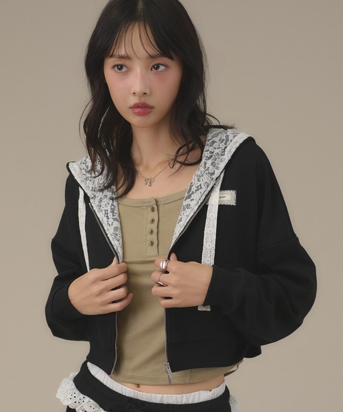 apres jour mignon(アプレジュールミニョン)の「【SETUP着用可能】レース付きパーカー(パーカー・レディース・杢グレー/ブラウン系その他/ブラック・ショート/ロング)」の4枚目の写真