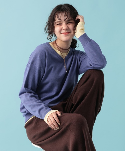 GEORGE'S(ジョージズ)の「【MULTI PALETTE】Vネックニット(ニット/セーター・レディース・グレー/イエロー/ブラウン/ブルー/ホワイト/ピンク/ブラック/レッド・FREE)」の5枚目の写真