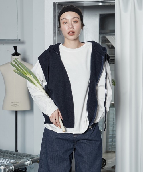 OFROOM(オフルーム)の「【2026秋冬新作】Zip-up Hood Knit Vest|ジップアップフードニットベスト(ベスト・レディース・ブラウン/チャコールグレー/ネイビー・FREE)」の6枚目の写真