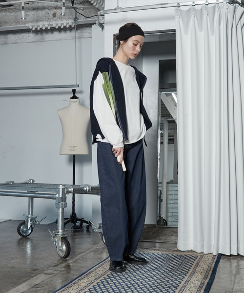 OFROOM(オフルーム)の「【2026秋冬新作】Zip-up Hood Knit Vest|ジップアップフードニットベスト(ベスト・レディース・ブラウン/チャコールグレー/ネイビー・FREE)」の16枚目の写真
