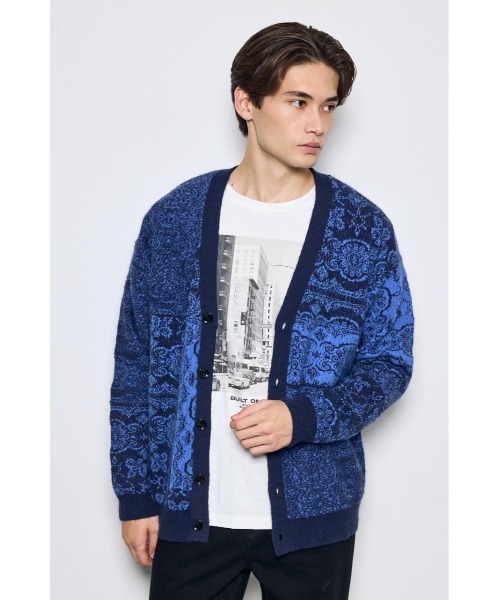 AZUL by moussy(アズールバイマウジー)の「ペイズリー柄ニットカーディガン 秋服 冬服 総柄 羽織 長袖(ニット/セーター・メンズ・ブラウン/ブラック/ネイビー・MEDIUM/LARGE)」の9枚目の写真