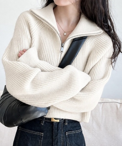 Beststore(ベストストア)の「ハーフジップ ニットトップス ざっくり編み ハイネック ショート丈 秋冬(ニット/セーター・レディース・ネイビー/チャコールグレー/キャメル/アイボリー/イエロー/オフホワイト/ブラウン/ボルドー/ブラック・FREE)」の3枚目の写真