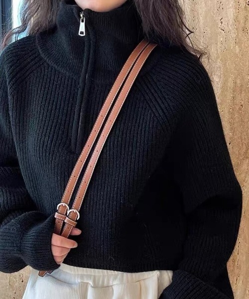 Beststore(ベストストア)の「ハーフジップ ニットトップス ざっくり編み ハイネック ショート丈 秋冬(ニット/セーター・レディース・ネイビー/チャコールグレー/キャメル/アイボリー/イエロー/オフホワイト/ブラウン/ボルドー/ブラック・FREE)」の4枚目の写真