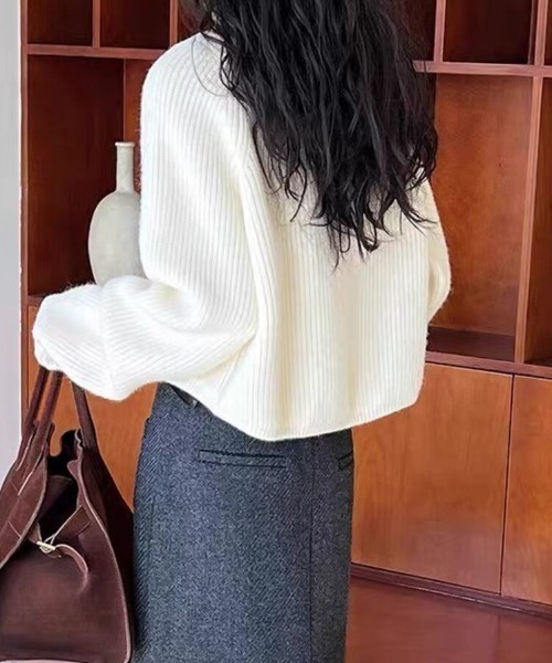 Beststore(ベストストア)の「ハーフジップ ニットトップス ざっくり編み ハイネック ショート丈 秋冬(ニット/セーター・レディース・ネイビー/チャコールグレー/キャメル/アイボリー/イエロー/オフホワイト/ブラウン/ボルドー/ブラック・FREE)」の15枚目の写真