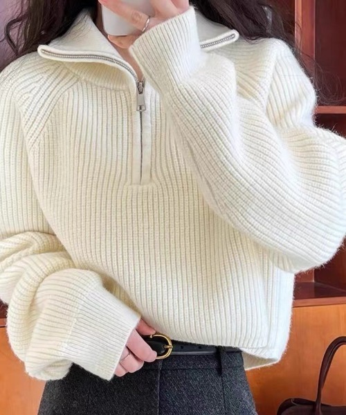 Beststore(ベストストア)の「ハーフジップ ニットトップス ざっくり編み ハイネック ショート丈 秋冬(ニット/セーター・レディース・ネイビー/チャコールグレー/キャメル/アイボリー/イエロー/オフホワイト/ブラウン/ボルドー/ブラック・FREE)」の18枚目の写真