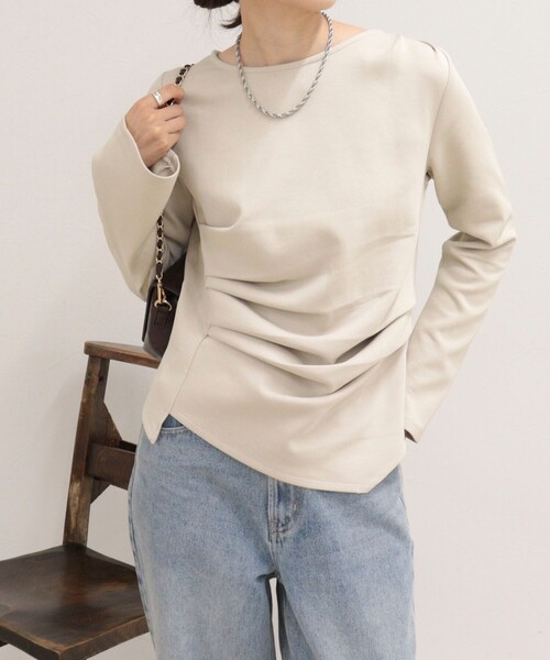 fredy emue(フレディエミュ)の「アシメデザインポンチブラウス(Tシャツ/カットソー・レディース・アイボリー/ボルドー/チャコールグレー/ベージュ・38)」の3枚目の写真
