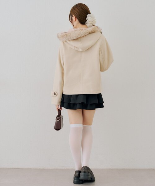 Another Branch olive des olive(アナザーブランチオリーブデオリーブ)の「ファー付ダッフルショートコート(ダッフルコート・レディース・アイボリー/ボルドー/ネイビー・FREE)」の8枚目の写真