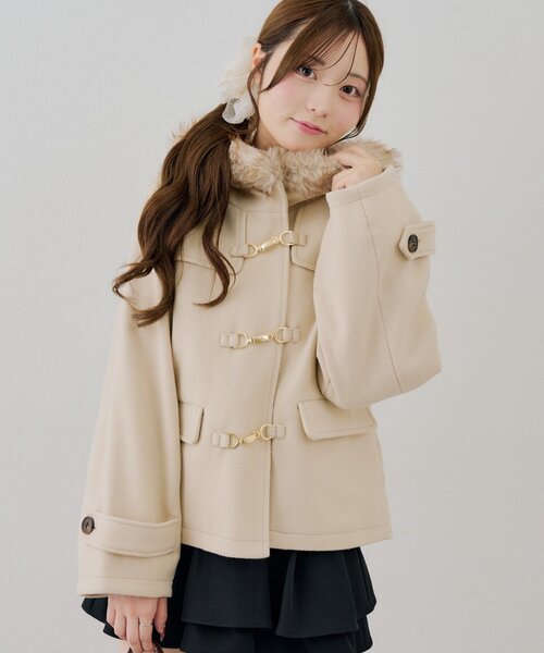 Another Branch olive des olive(アナザーブランチオリーブデオリーブ)の「ファー付ダッフルショートコート(ダッフルコート・レディース・アイボリー/ボルドー/ネイビー・FREE)」の11枚目の写真