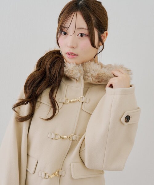 Another Branch olive des olive(アナザーブランチオリーブデオリーブ)の「ファー付ダッフルショートコート(ダッフルコート・レディース・アイボリー/ボルドー/ネイビー・FREE)」の12枚目の写真