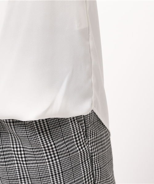 31 Sons de mode(トランテアン ソン ドゥ モード)の「ノースリーブカシュクールブラウス (シャツ/ブラウス・レディース・オフホワイト/ピンク/サックスブルー・36)」の9枚目の写真