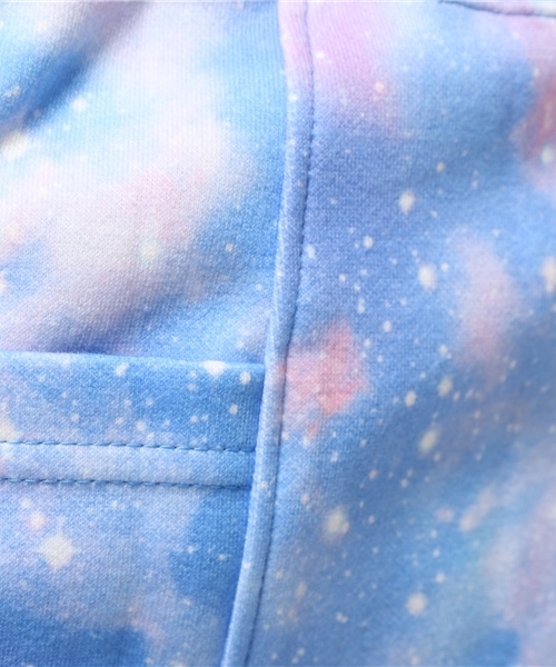 X-girl（エックスガール）の「RAINBOW DUST PENCIL SKIRT /タイダイ/総柄/パステルカラー/レインボー/スウェットスカート（スカート・レディース・ブルー・1/2）」の10枚目の写真